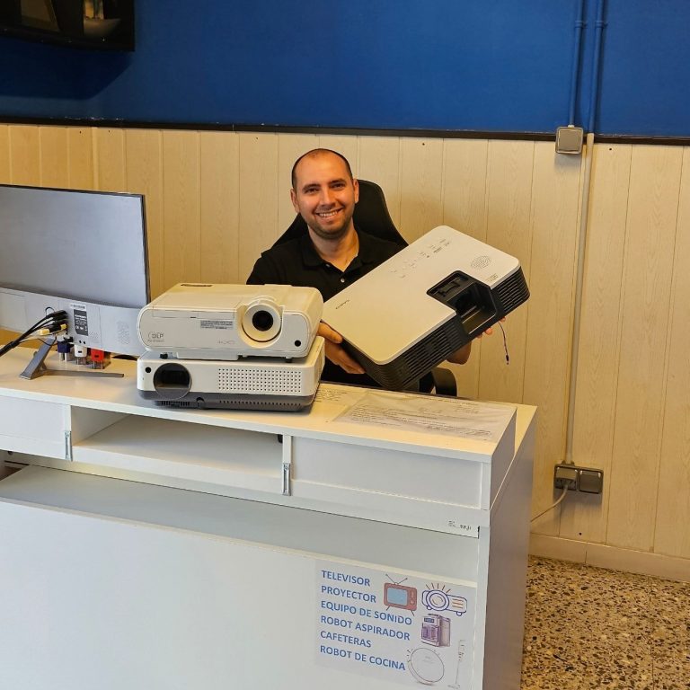 proyectores para ser reparados en servicio técnico