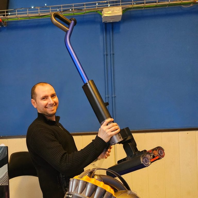 Reparaciones de friegasuelos Dyson en servicio técnico